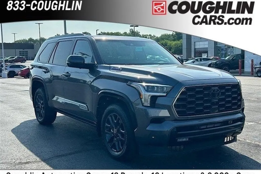 2025 Toyota Sequoia Platinum photo 1