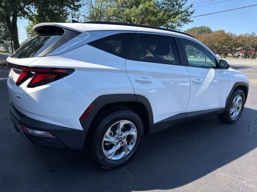 2024 Hyundai Tucson SEL photo 1