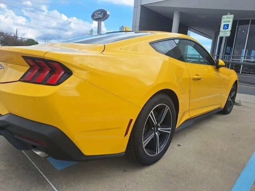 2024 Ford Mustang EcoBoost photo 1