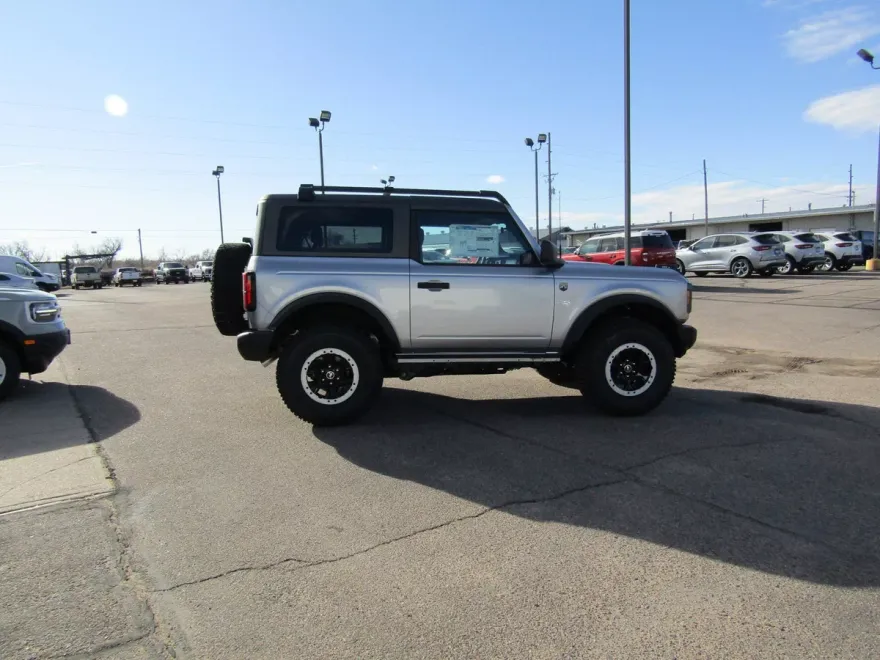 2024 Ford Bronco Big Bend photo 1