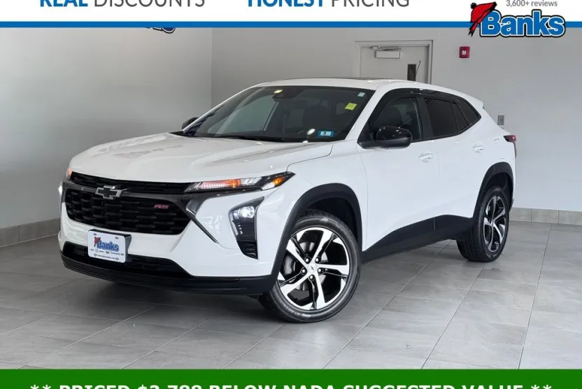 2024 Chevrolet Trax photo 1