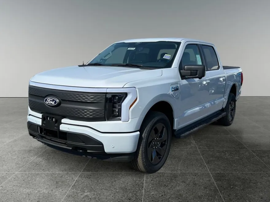 2025 Ford F-150 Lightning photo 1