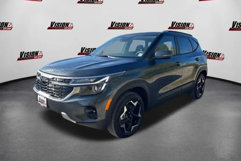 2025 Kia Seltos S photo 1