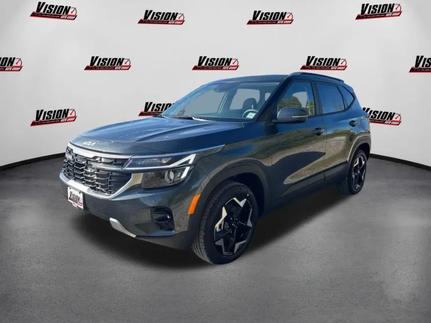 2025 Kia Seltos S photo 1