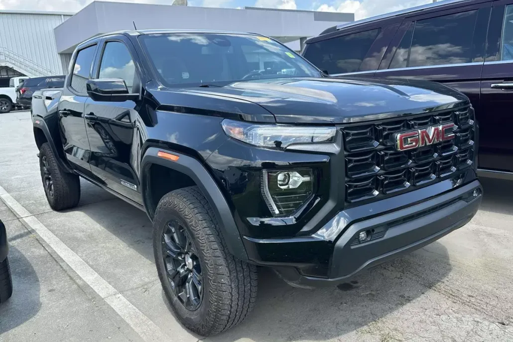 2023 Gmc Canyon Elevation photo 1