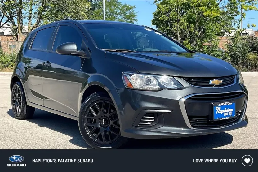 2020 Chevrolet Sonic LT photo 1