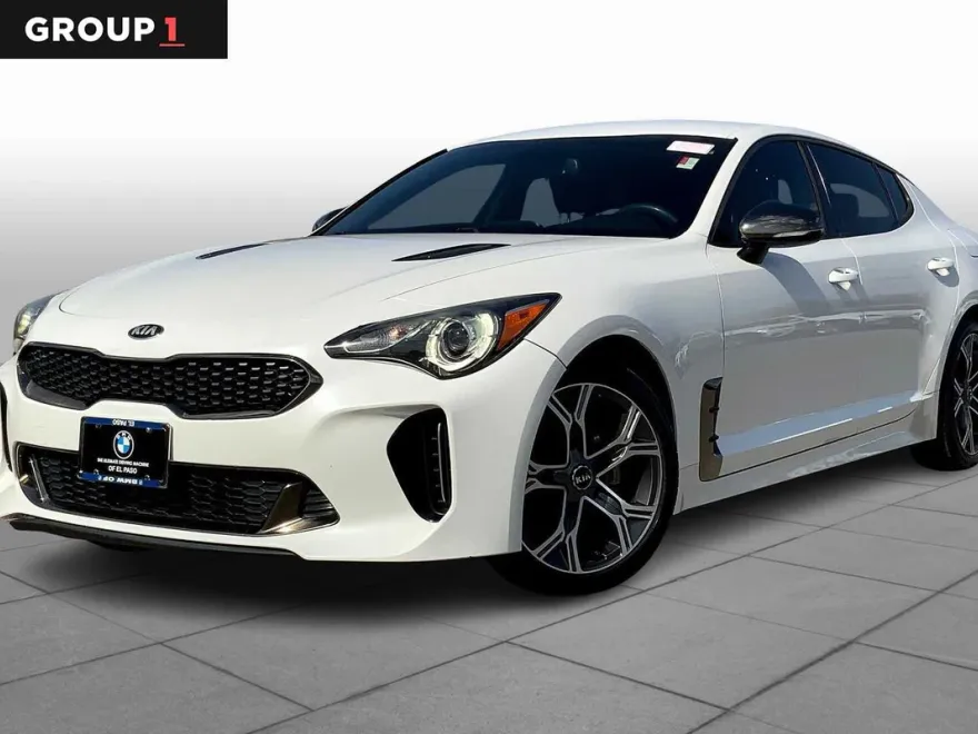 2020 Kia Stinger GT-Line photo 1