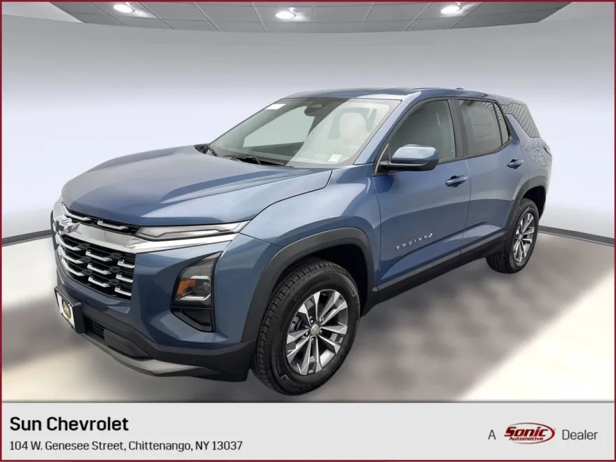 2026 Chevrolet Equinox LT photo 1