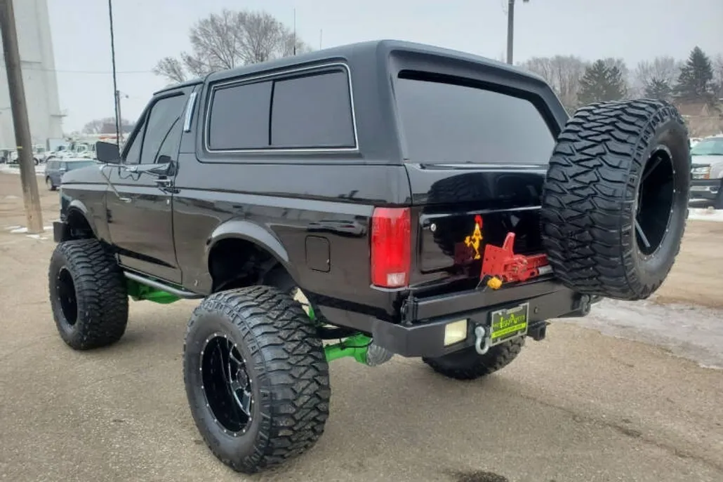 1989 Ford Bronco photo 1
