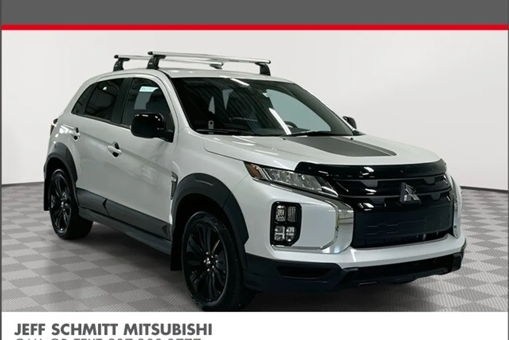 2025 Mitsubishi Outlander Sport ES SE LE photo 1