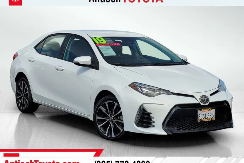 2019 Toyota Corolla XLE XSE photo 1