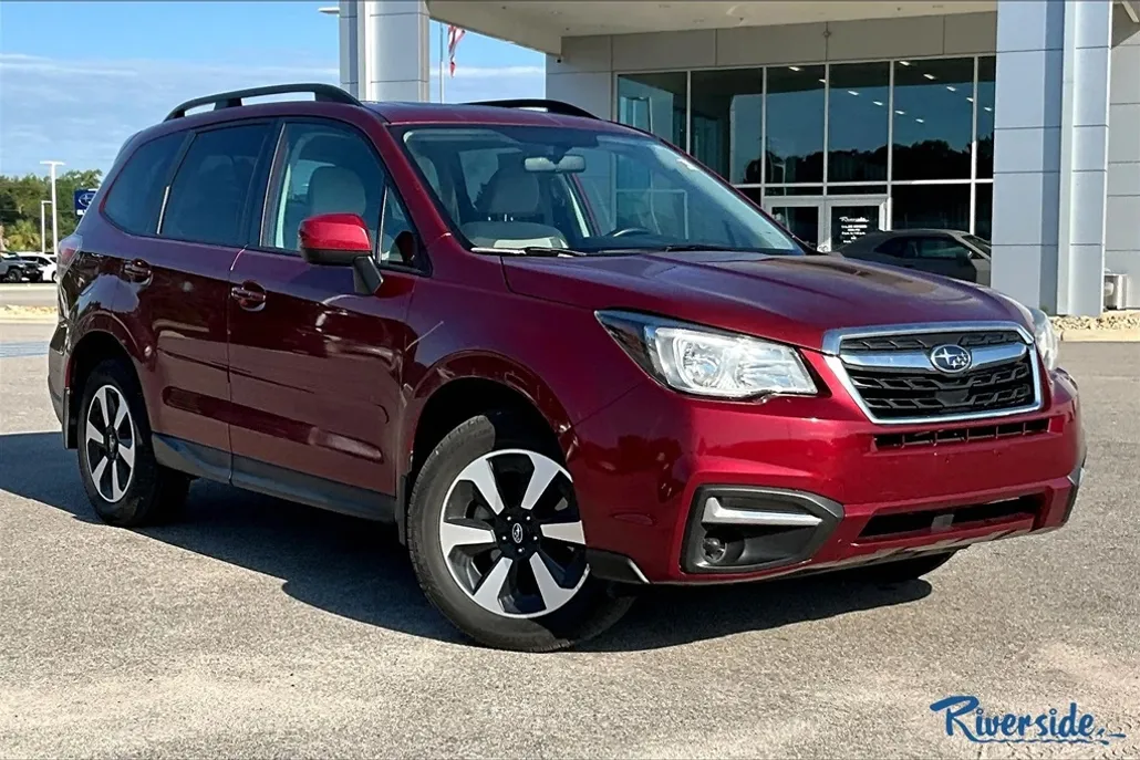 2018 Subaru Forester 2.5i Premium photo 1