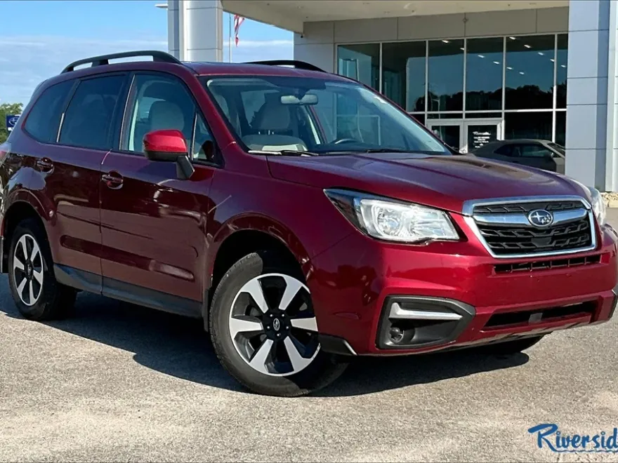 2018 Subaru Forester 2.5i Premium photo 1