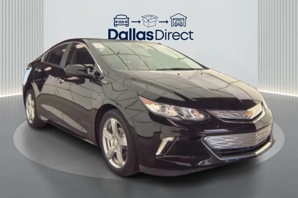 2017 Chevrolet Volt LT photo 1
