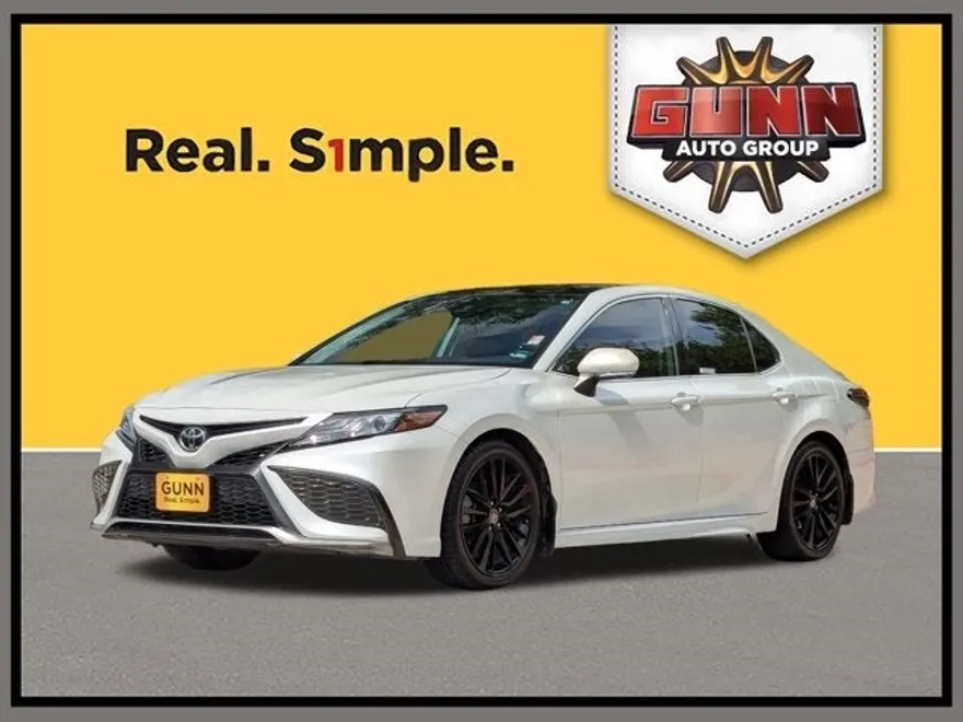 2022 Toyota Camry XSE photo 1