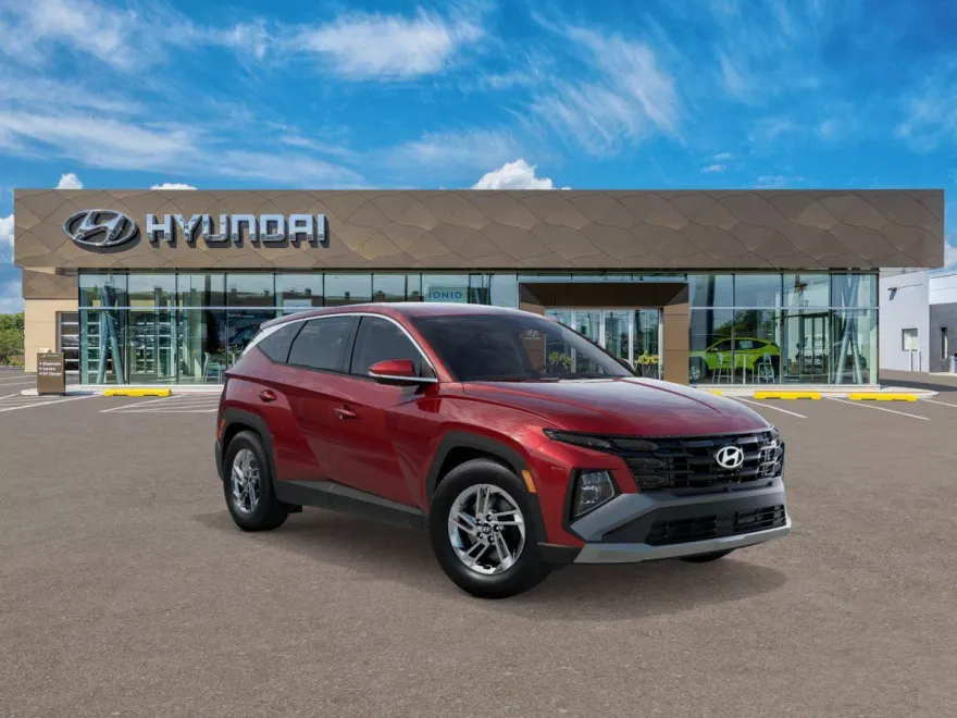 2026 Hyundai Tucson SE photo 1