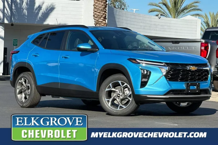 2026 Chevrolet Trax LT photo 1
