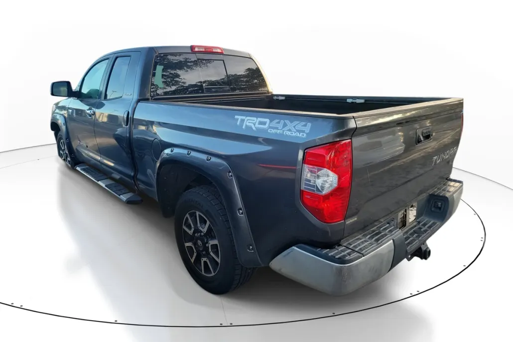 2016 Toyota Tundra Limited photo 1