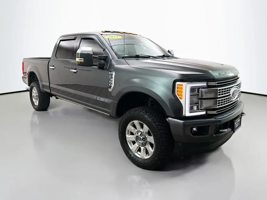 2017 Ford F-350 Platinum photo 1