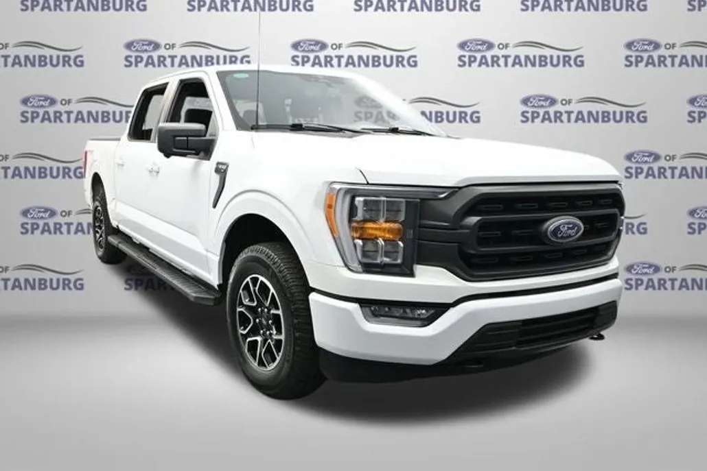 2023 Ford F-150 XLT photo 1