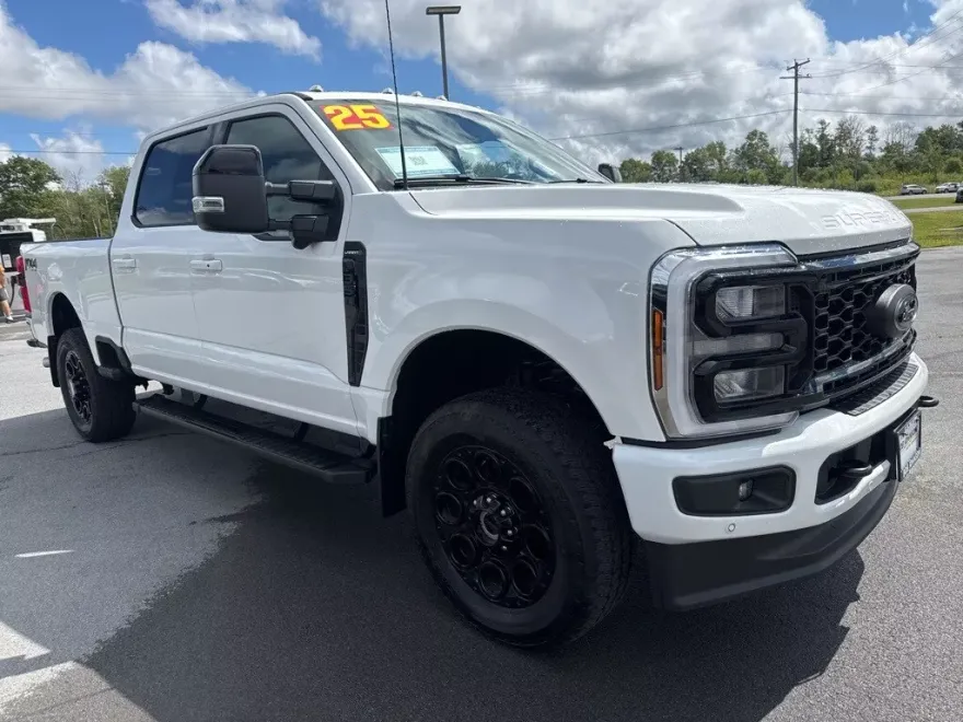 2025 Ford F-350 photo 1