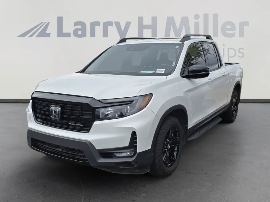 2021 Honda Ridgeline Black Edition photo 1