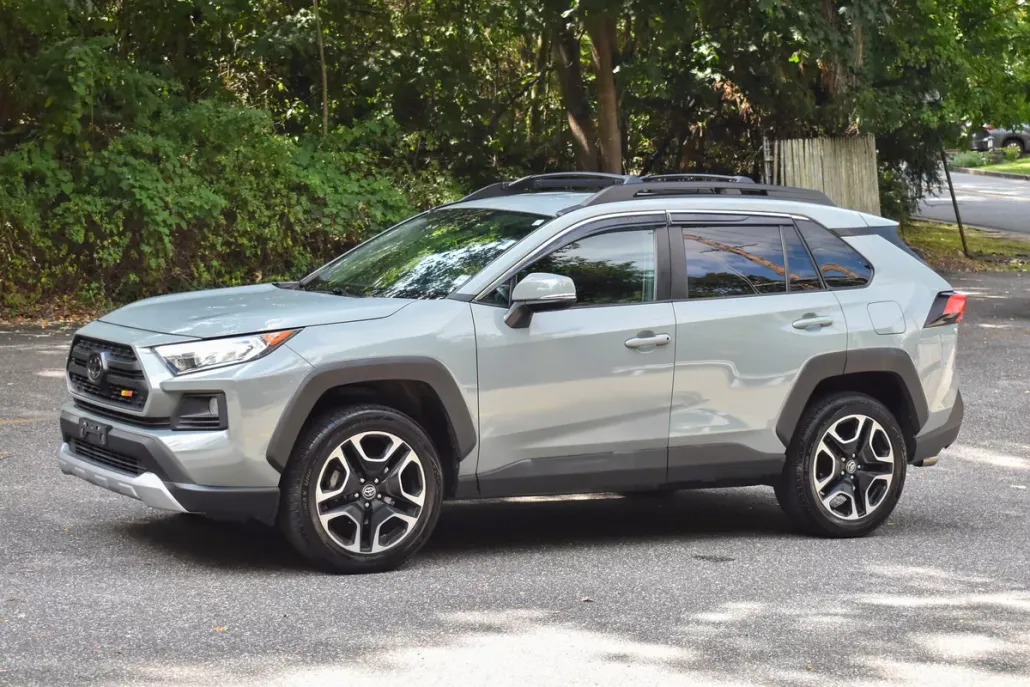 2021 Toyota RAV4 Adventure photo 1