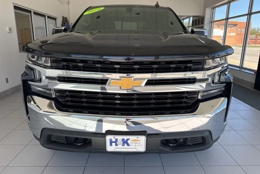 2020 Chevrolet Silverado 1500 LT photo 1