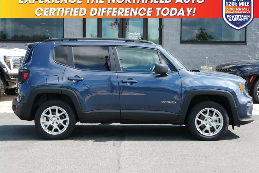 2022 Jeep Renegade Latitude photo 1