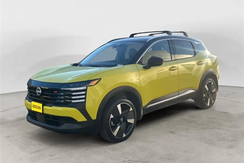 2026 Nissan Kicks SR photo 1