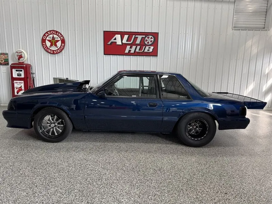 1991 Ford Mustang LX photo 1