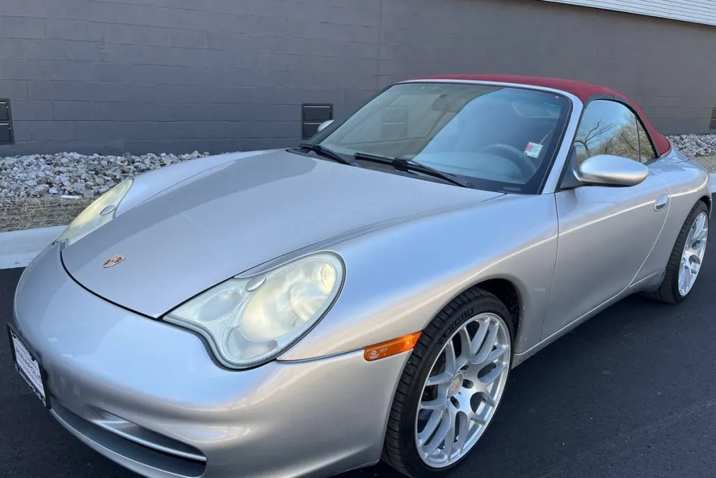 2002 Porsche 911 Cabriolet photo 1