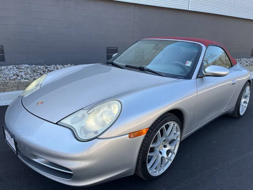 2002 Porsche 911 Cabriolet photo 1
