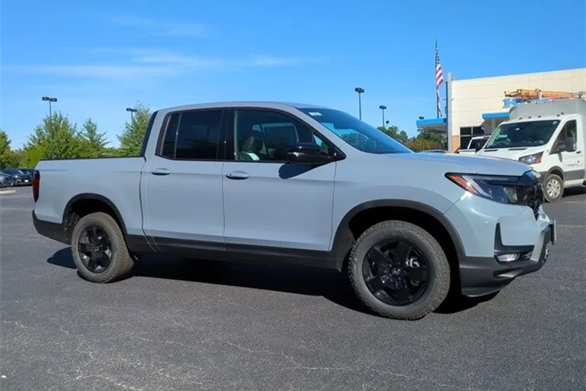 2026 Honda Ridgeline Black Edition photo 1