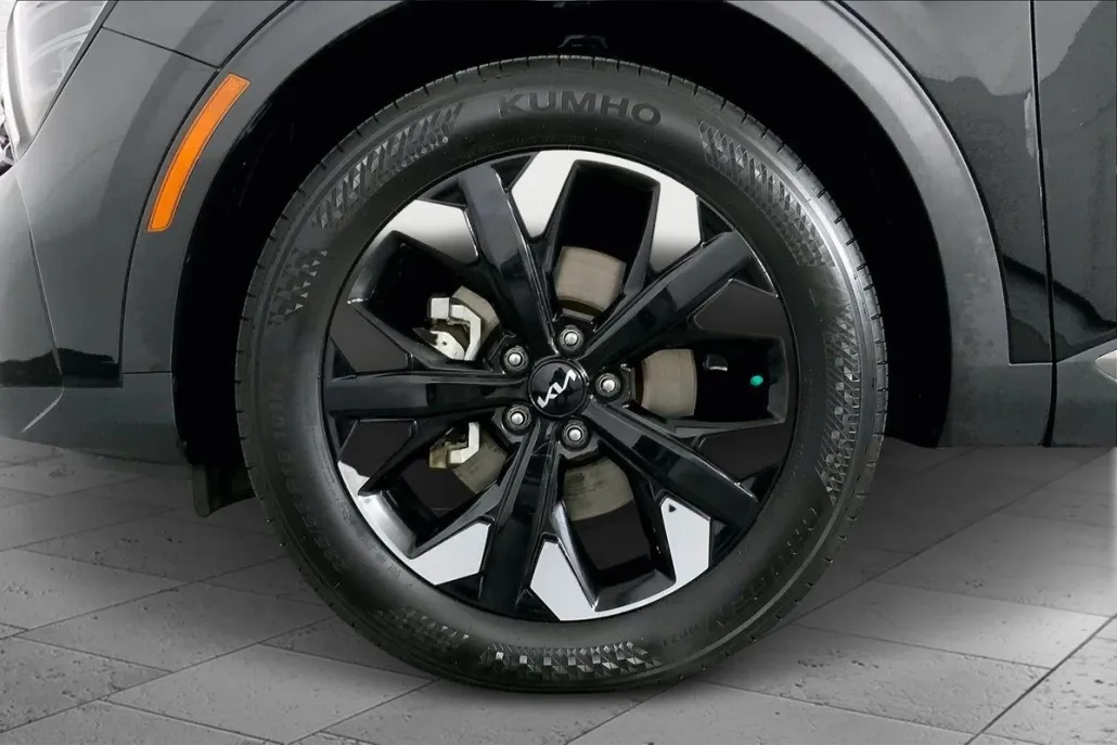2024 Kia Sportage X-Line photo 1