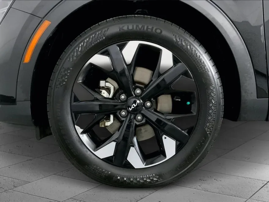 2024 Kia Sportage X-Line photo 1