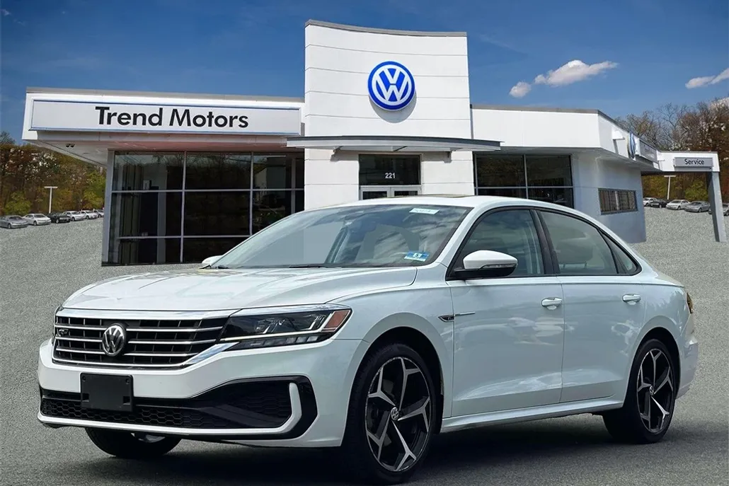 2020 Volkswagen Passat 2.0T R-Line photo 1