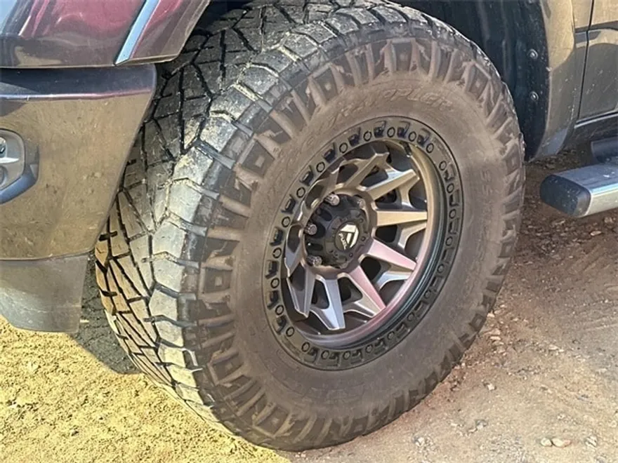 2020 Ram 1500 Laramie photo 1