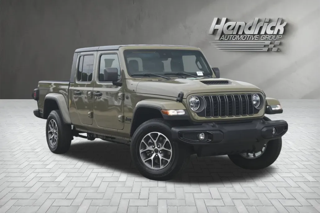 2025 Jeep Gladiator Sport S photo 1