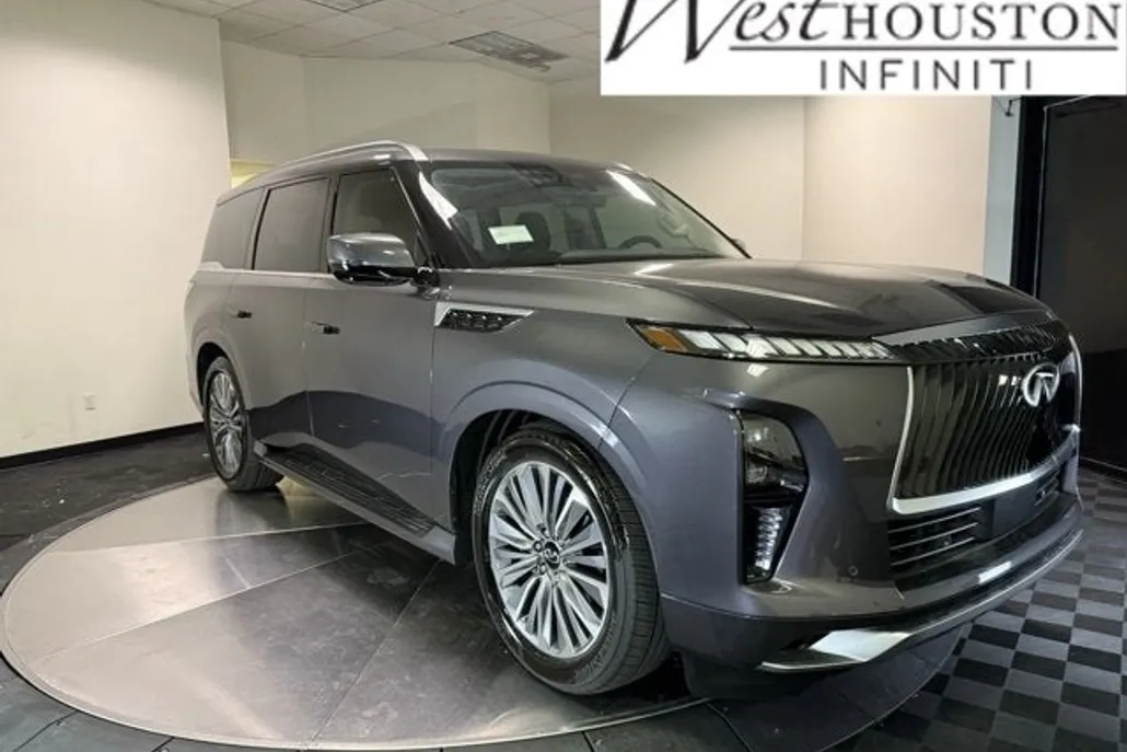 2025 Infiniti QX80 Luxe photo 1