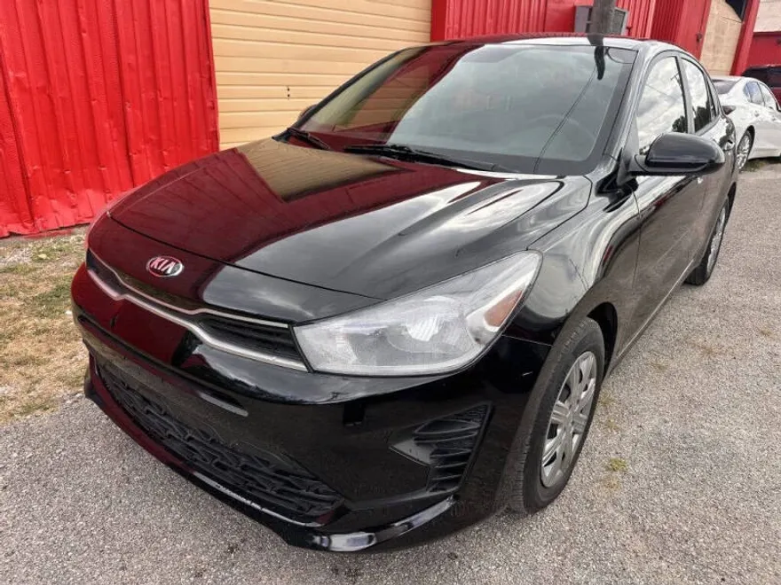 2021 Kia Rio LX photo 1