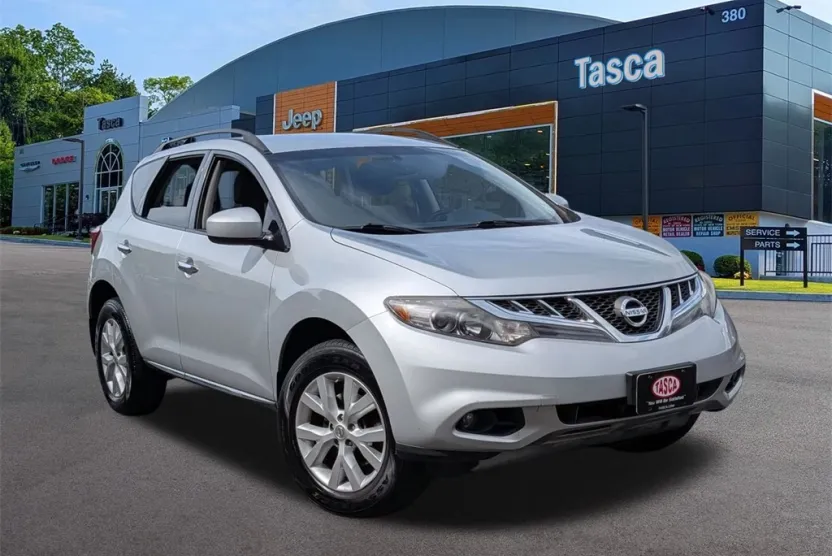 2014 Nissan Murano SV photo 1