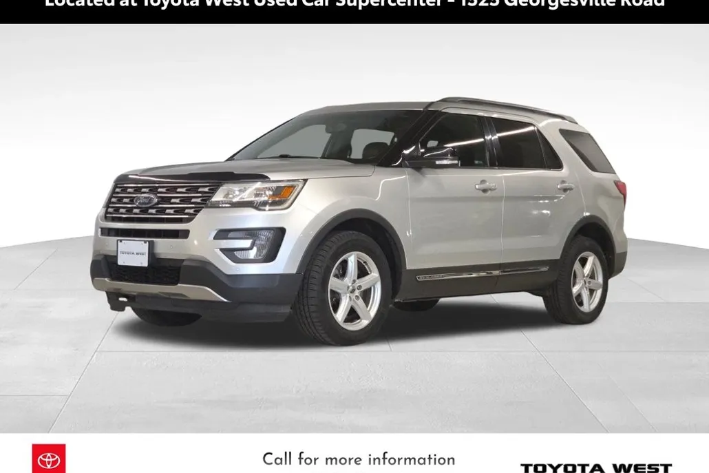 2017 Ford Explorer XLT photo 1
