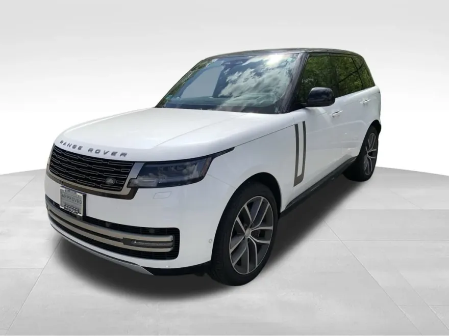 2024 Land Rover Range Rover SE photo 1