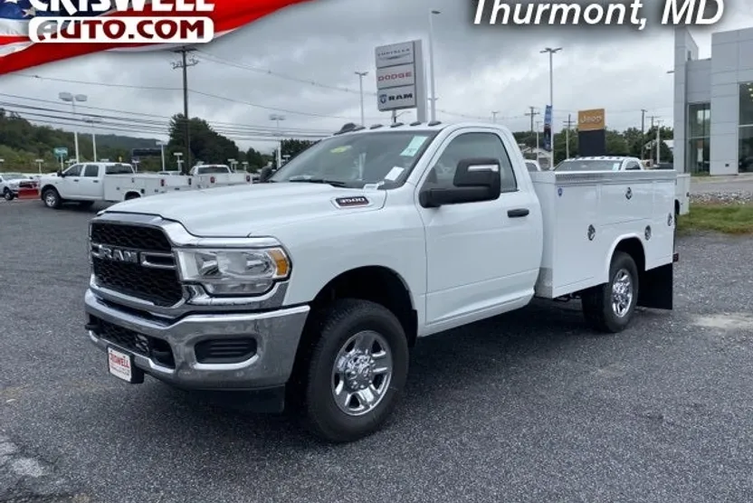 2024 Ram 3500 Tradesman photo 1