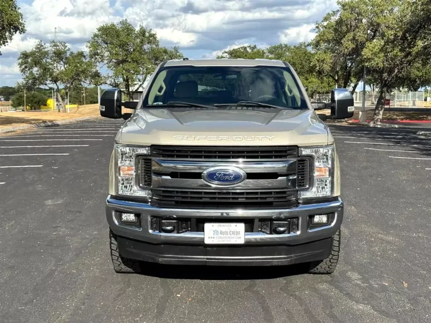 2018 Ford F-250 XLT photo 1