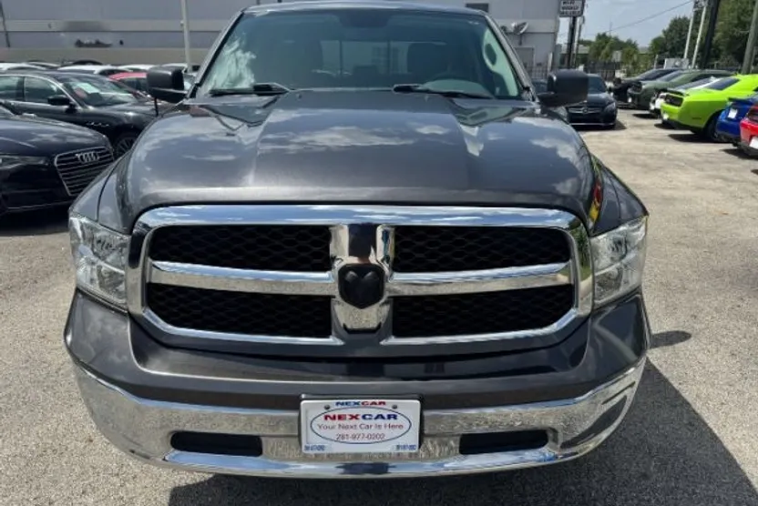 2017 Ram 1500 SLT photo 1