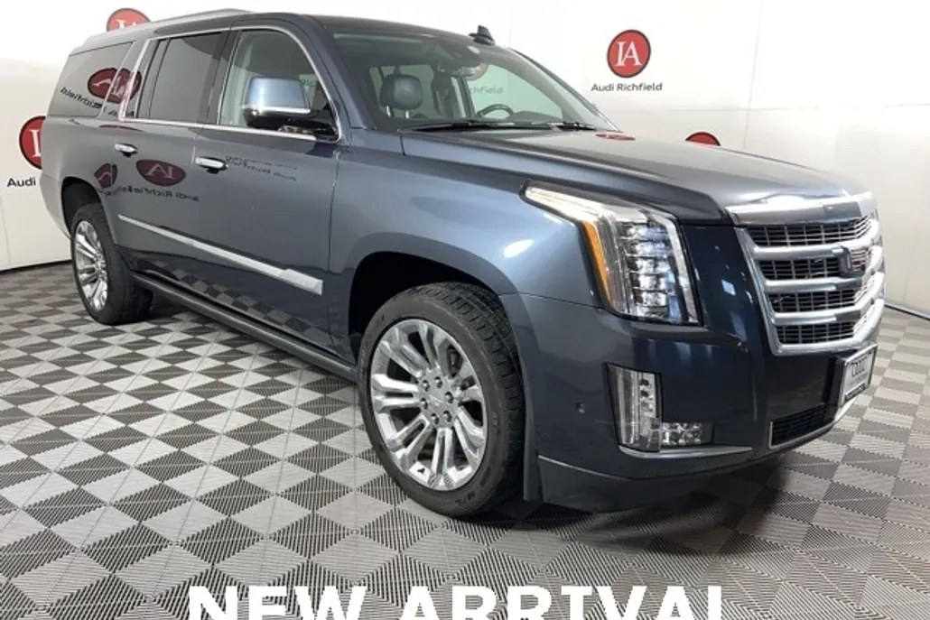 2020 Cadillac Escalade ESV Premium Luxury photo 1