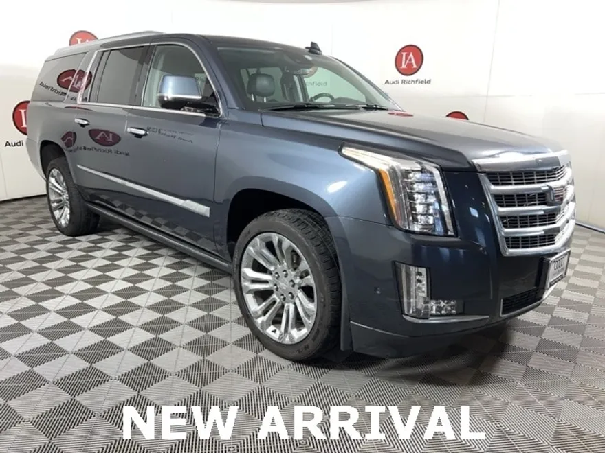 2020 Cadillac Escalade ESV Premium Luxury photo 1