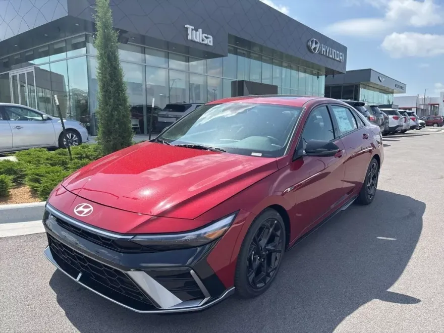 2025 Hyundai Elantra N Line photo 1